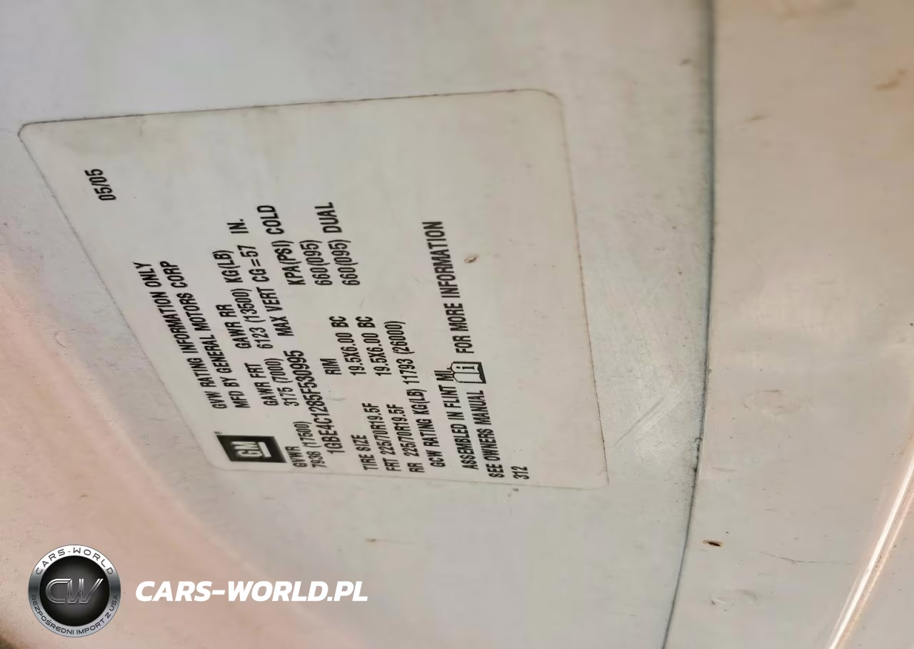 2005 Chev 4500 VIN:1GBE4C1285F530995 - 12