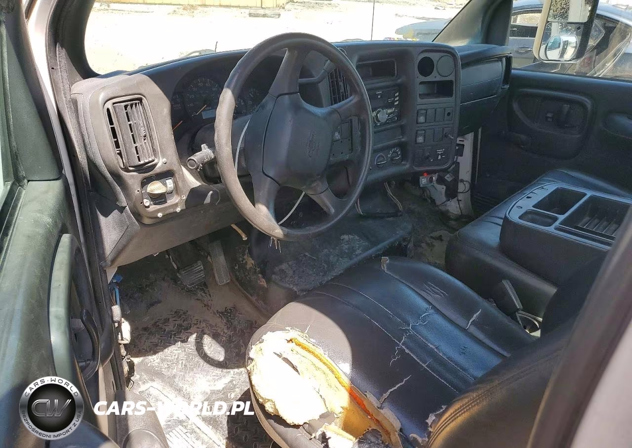 2005 Chev 4500 VIN:1GBE4C1285F530995 - 8