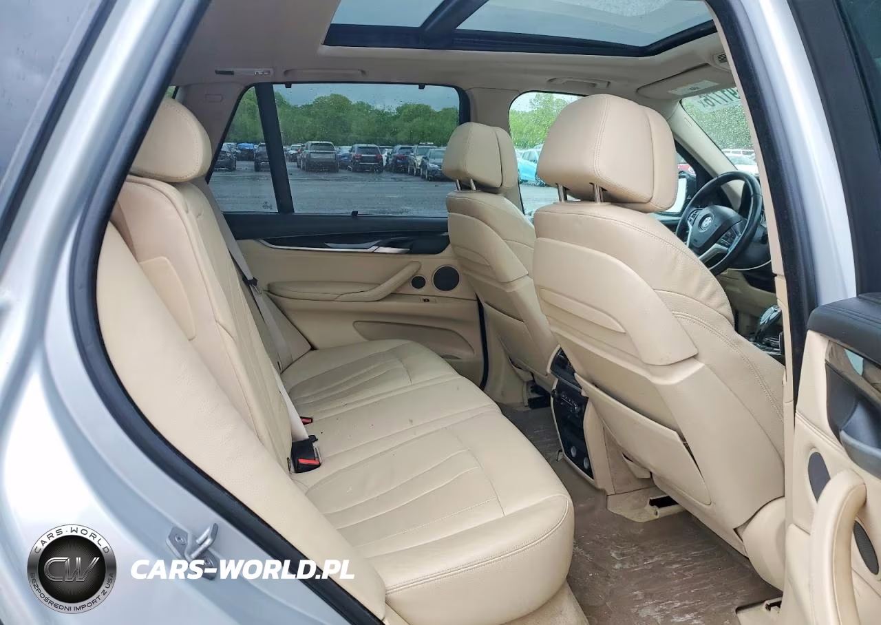 2015 BMW X5 xDrive50I VIN:5UXKR6C50F0J74425 - 11