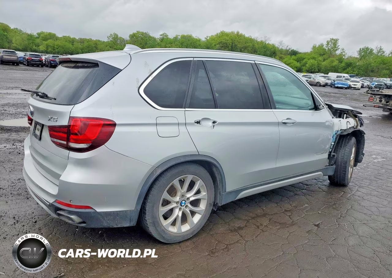 2015 BMW X5 xDrive50I VIN:5UXKR6C50F0J74425 - 3