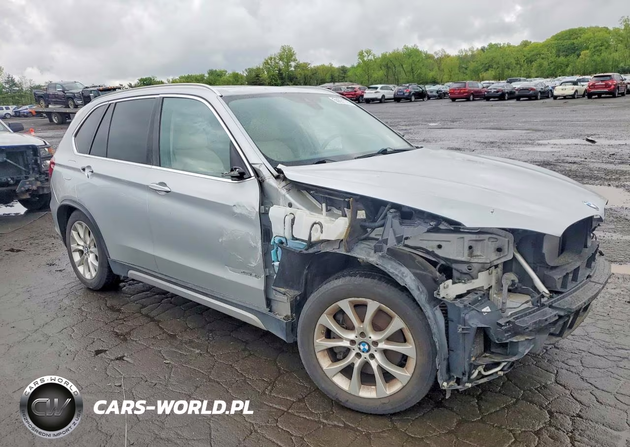 2015 BMW X5 xDrive50I VIN:5UXKR6C50F0J74425 - 4