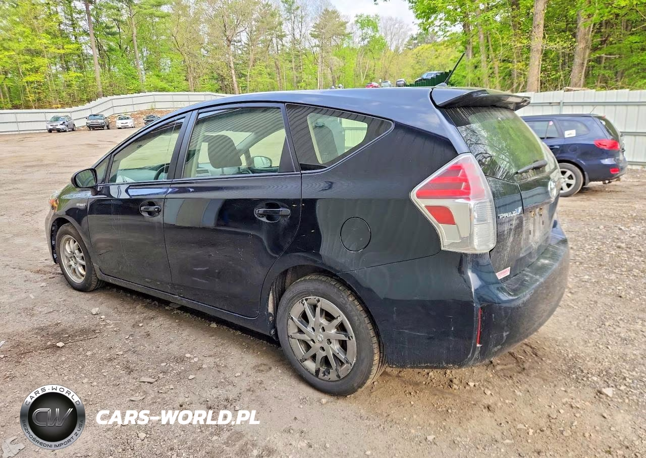 2017 Toyota Prius V Two VIN:JTDZN3EU2HJ066481 - 2