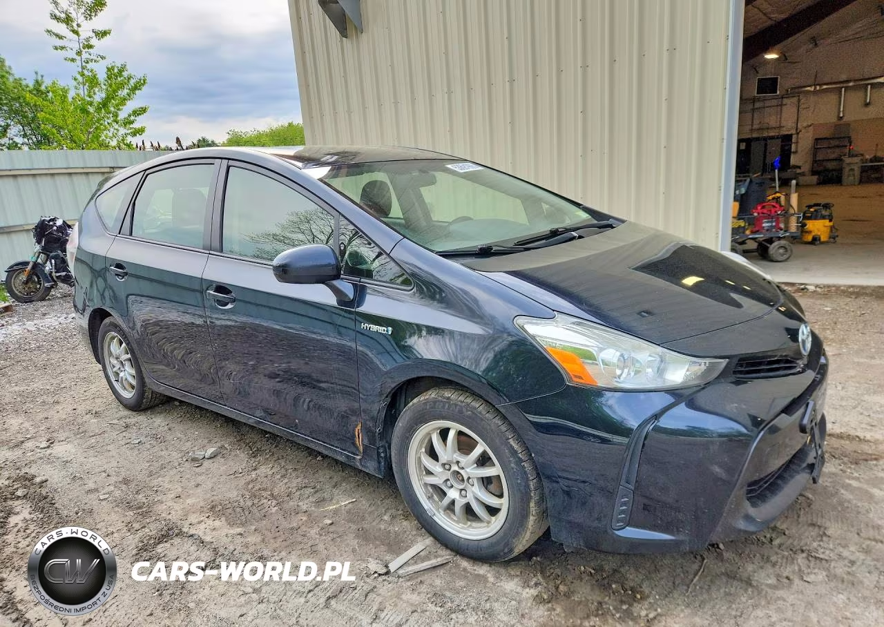 2017 Toyota Prius V Two VIN:JTDZN3EU2HJ066481 - 4