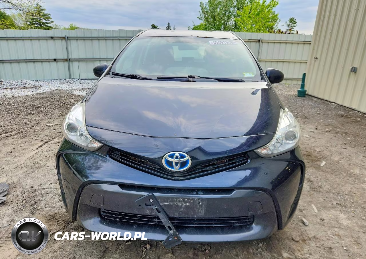 2017 Toyota Prius V Two VIN:JTDZN3EU2HJ066481 - 5
