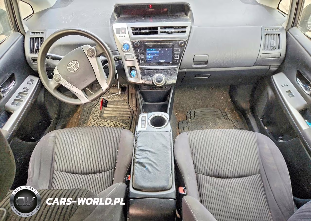 2017 Toyota Prius V Two VIN:JTDZN3EU2HJ066481 - 8
