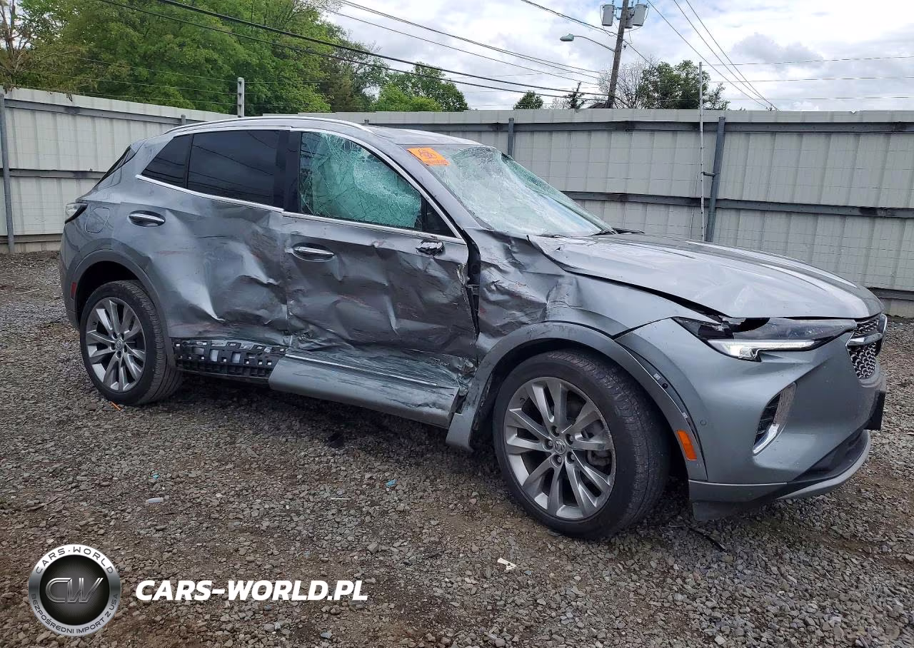2023 Buick Envision Avenir VIN:LRBFZSR43PD176804 - 4