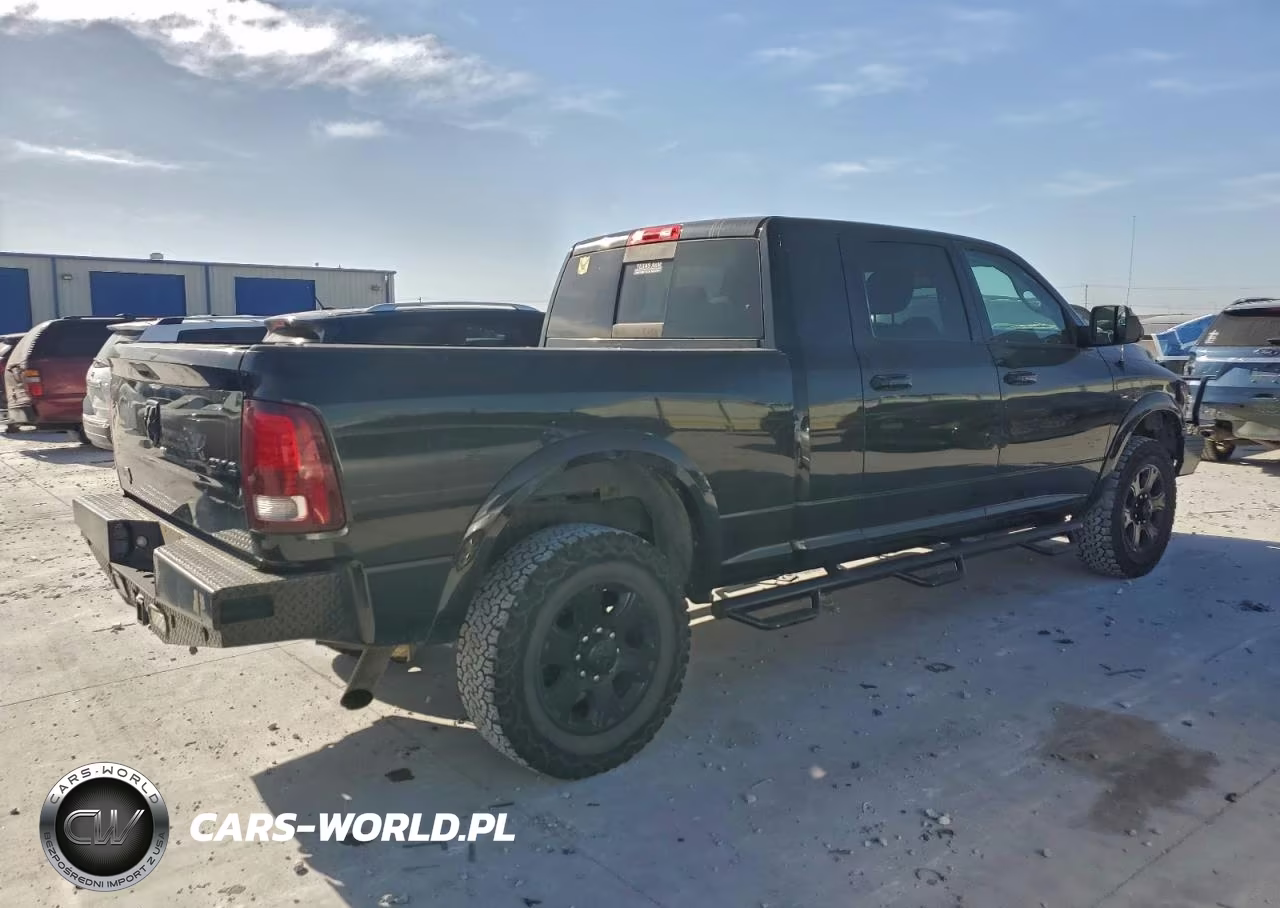 2015 Ram 2500 Laramie VIN:3C6UR5NJ8FG632584 - 3
