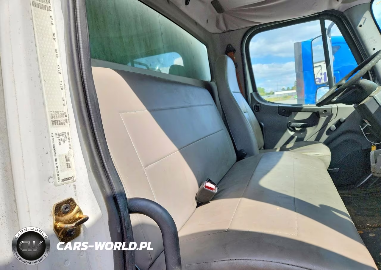 2007 Freightliner M2 106 Medium Duty VIN:1FVACXDC37HZ41550 - 6