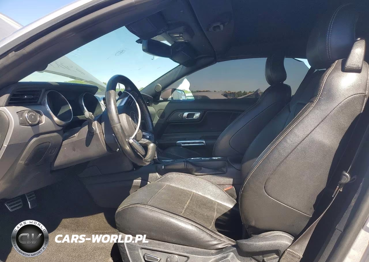 2018 Ford Mustang VIN:1FATP8UH4J5155541 - 7