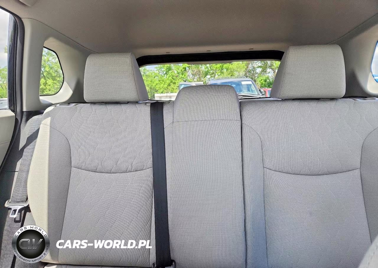 2024 Toyota Corolla Cross Le VIN:7MUCAABG0RV080488 - 10