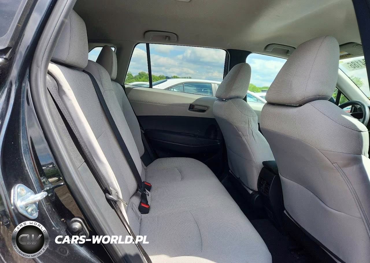 2024 Toyota Corolla Cross Le VIN:7MUCAABG0RV080488 - 11