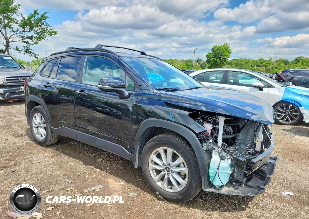 2024 Toyota Corolla Cross Le VIN:7MUCAABG0RV080488 - 4