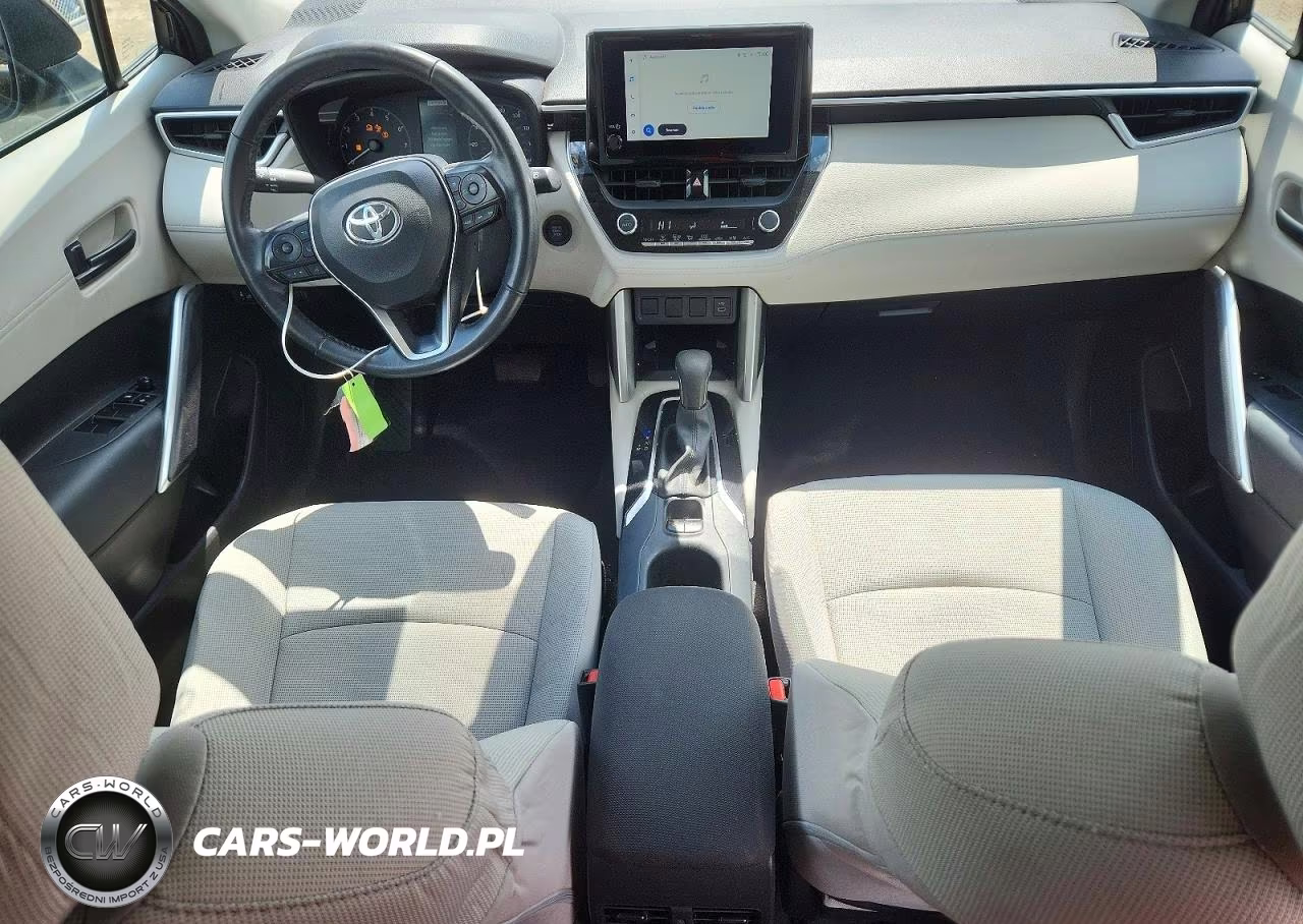2024 Toyota Corolla Cross Le VIN:7MUCAABG0RV080488 - 8
