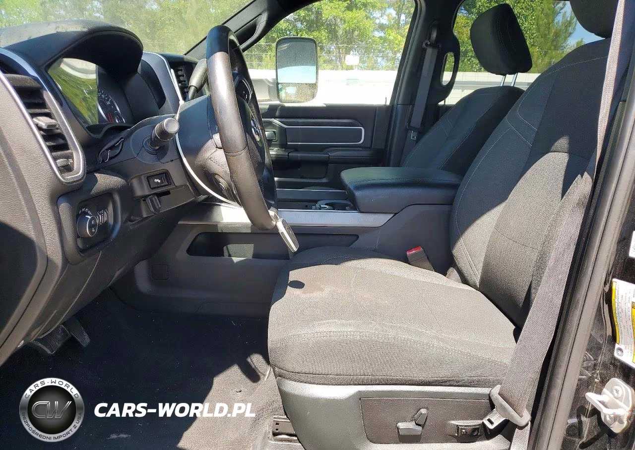 2019 Ram 3500 Big Horn VIN:3C63RRHL9KG524307 - 7