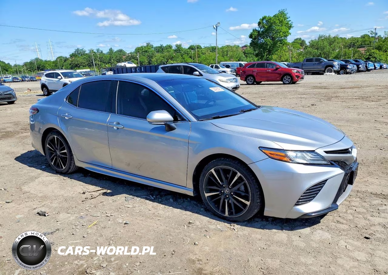 2019 Toyota Camry Xse VIN:4T1B61HK9KU719404 - 4