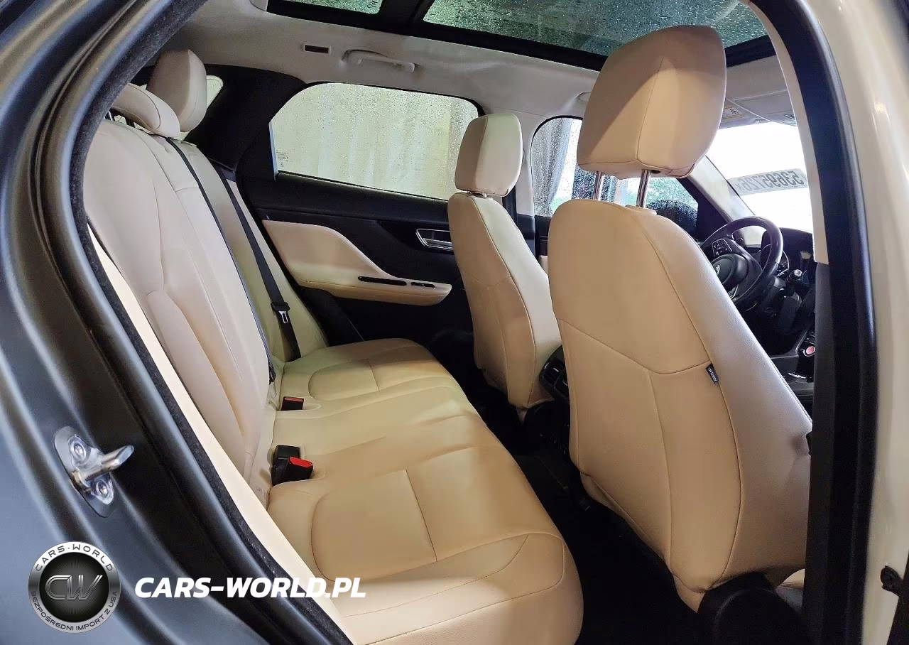 2020 Jaguar F-Pace Premium VIN:SADCJ2FX8LA637327 - 11