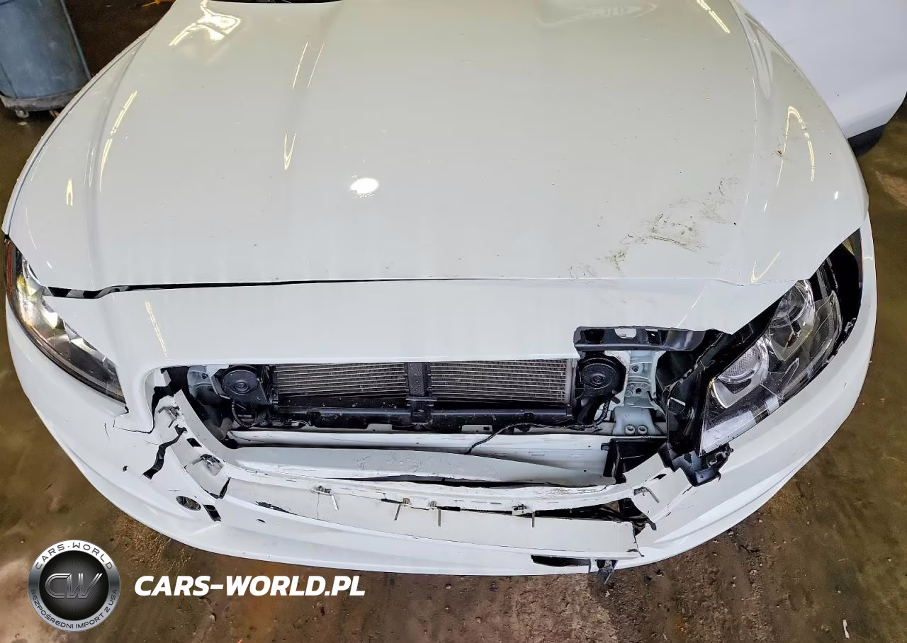2020 Jaguar F-Pace Premium VIN:SADCJ2FX8LA637327 - 12