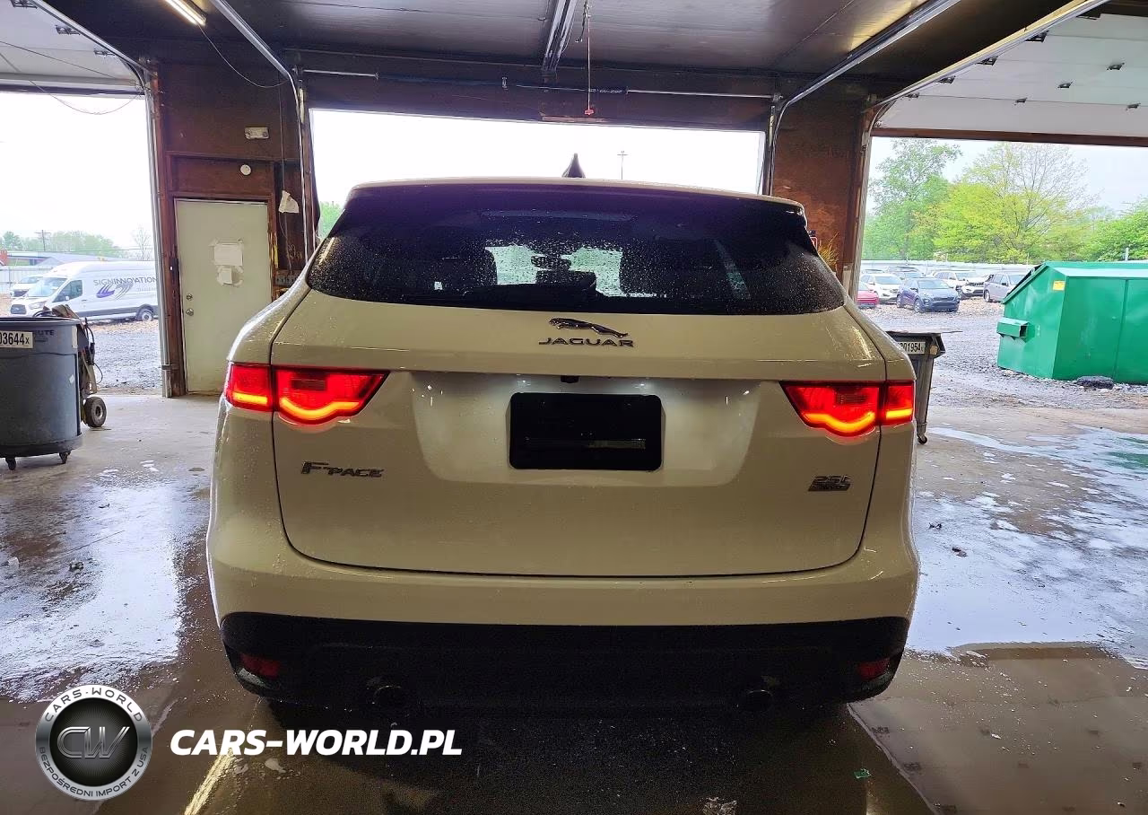 2020 Jaguar F-Pace Premium VIN:SADCJ2FX8LA637327 - 6