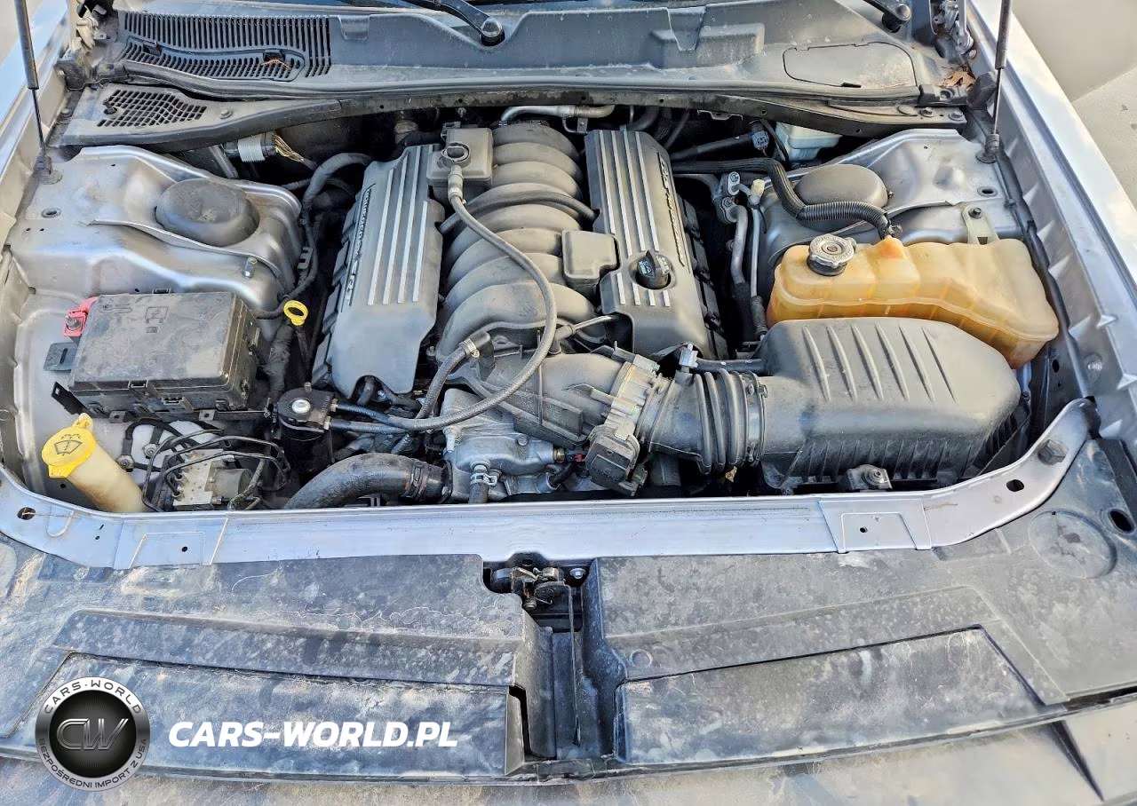 2015 Dodge Challenger R VIN:2C3CDZFJXFH850183 - 11