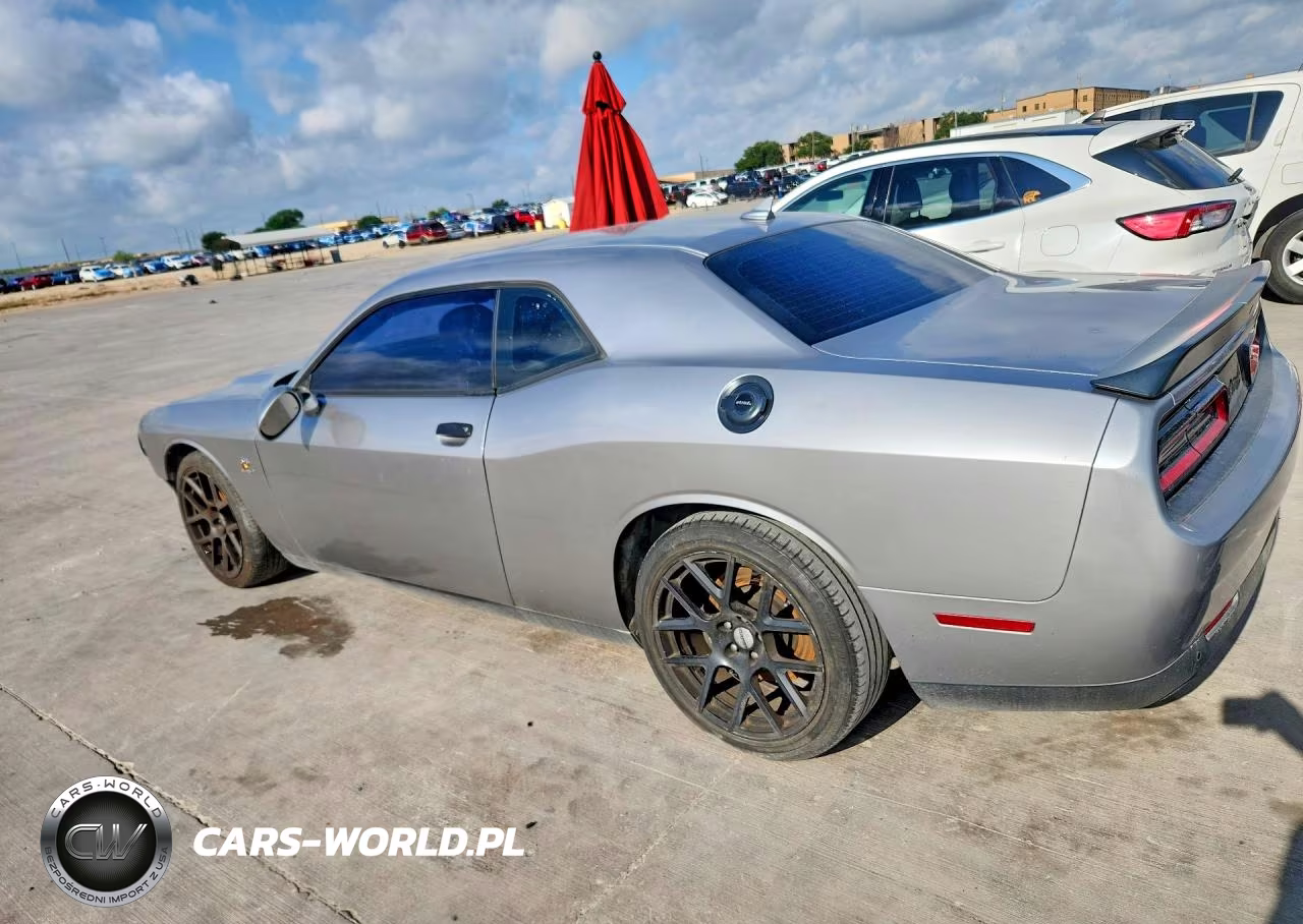 2015 Dodge Challenger R VIN:2C3CDZFJXFH850183 - 2