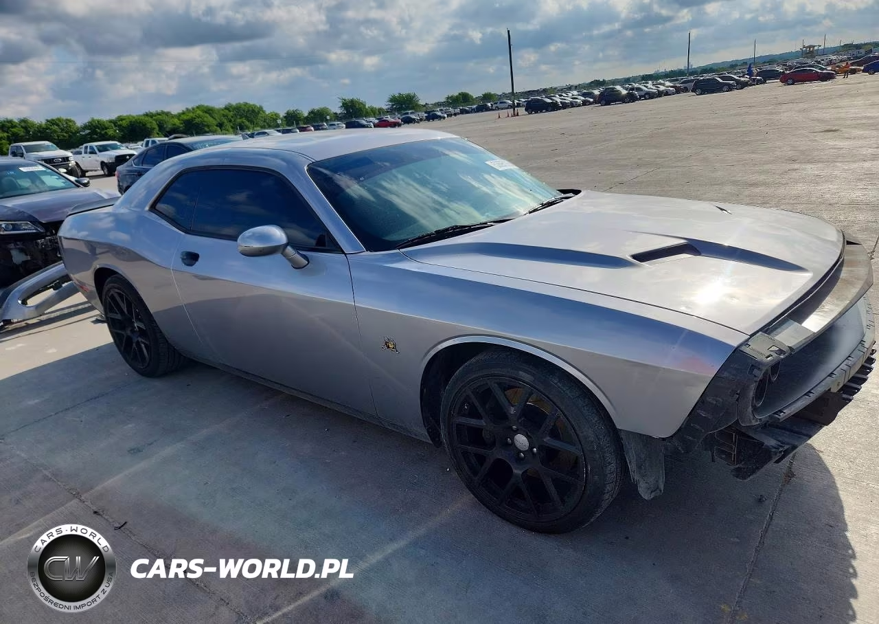 2015 Dodge Challenger R VIN:2C3CDZFJXFH850183 - 4