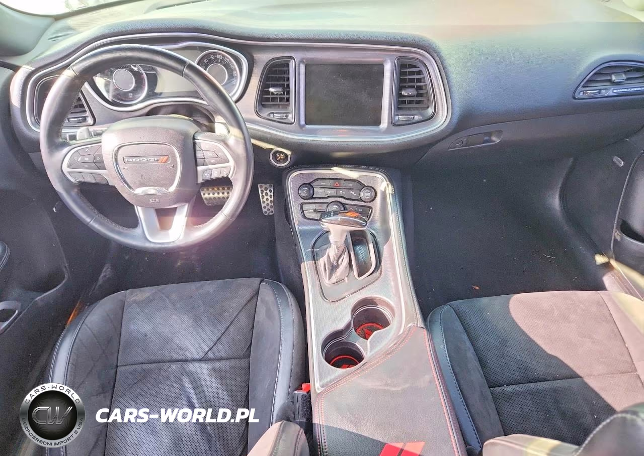 2015 Dodge Challenger R VIN:2C3CDZFJXFH850183 - 8