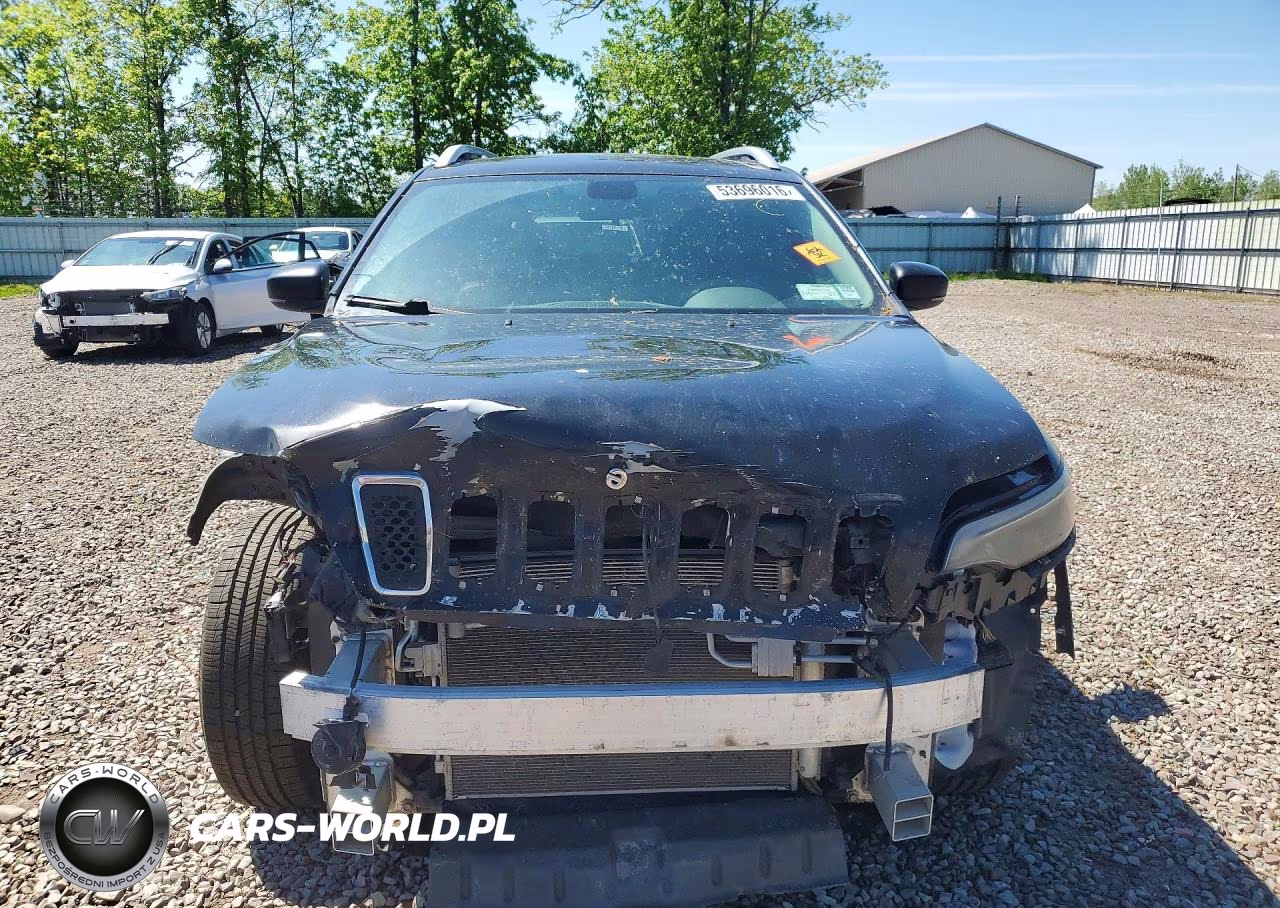 2019 Jeep Cherokee Latitude Plus VIN:1C4PJMLB4KD436880 - 5