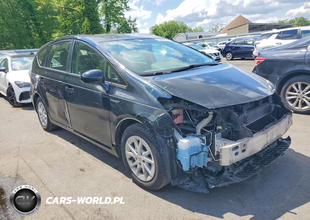 2014 Toyota Prius V Three VIN:JTDZN3EU3E3336351 - 4
