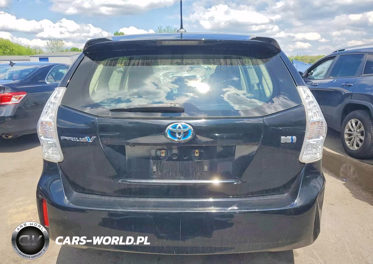 2014 Toyota Prius V Three VIN:JTDZN3EU3E3336351 - 6