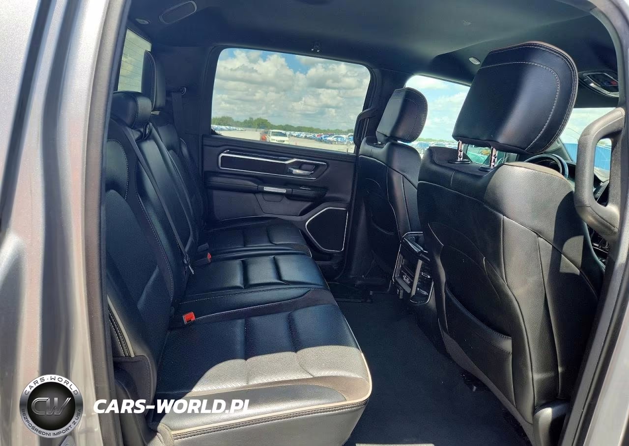 2022 Ram 1500 Laramie VIN:1C6RRERT3NN461413 - 10