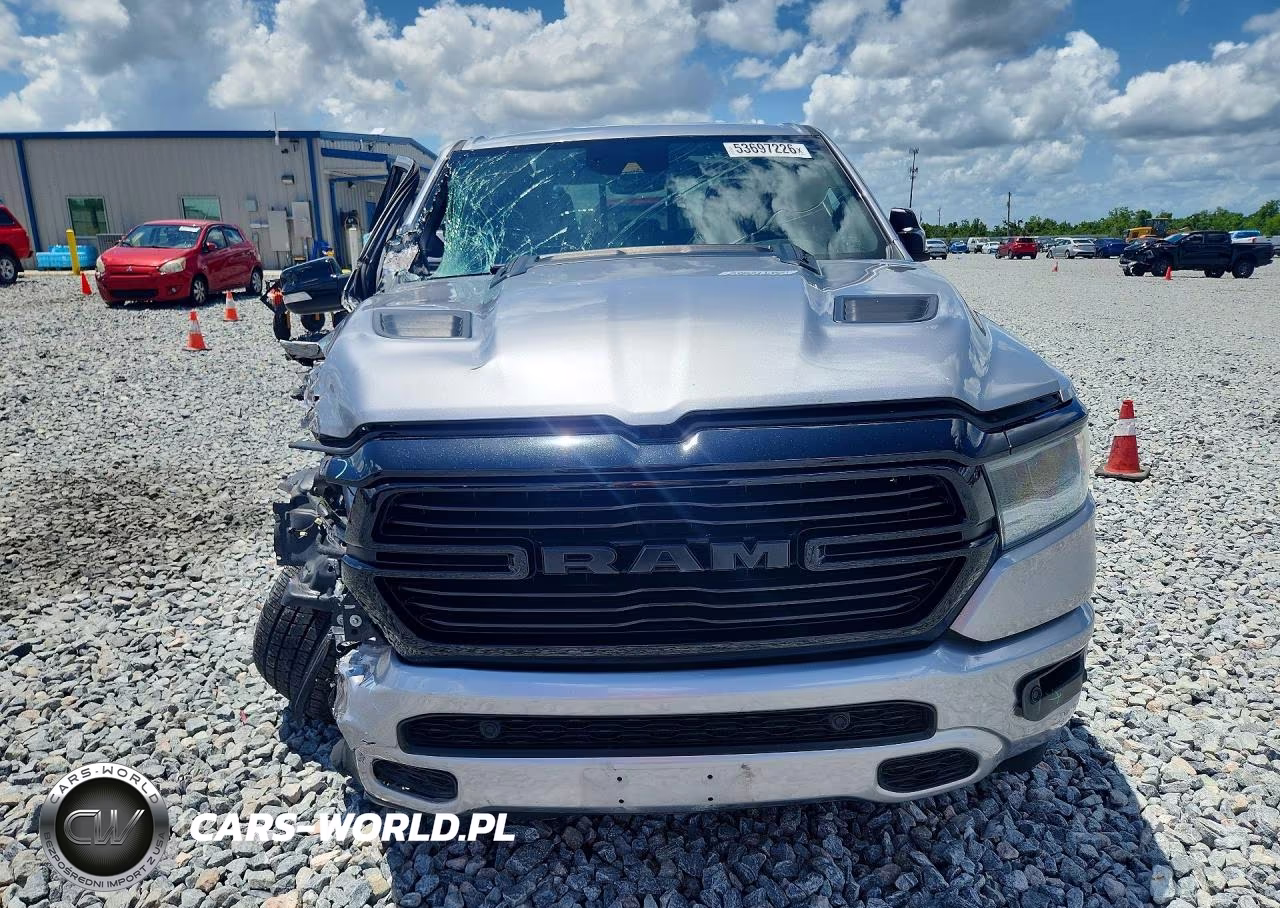 2022 Ram 1500 Laramie VIN:1C6RRERT3NN461413 - 5