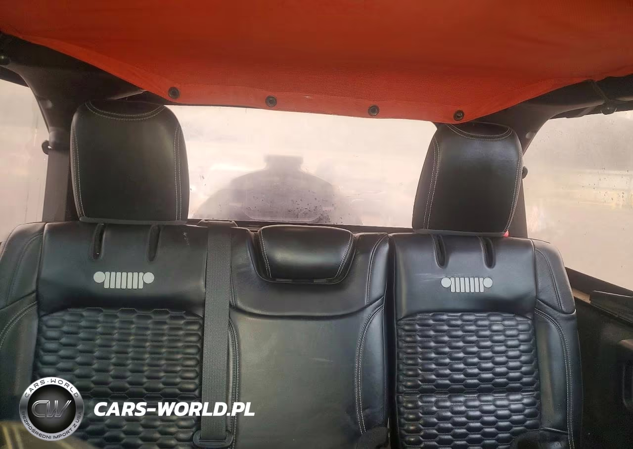 2018 Jeep Wrangler Unlimited Rubicon VIN:1C4HJXFG9JW284126 - 10