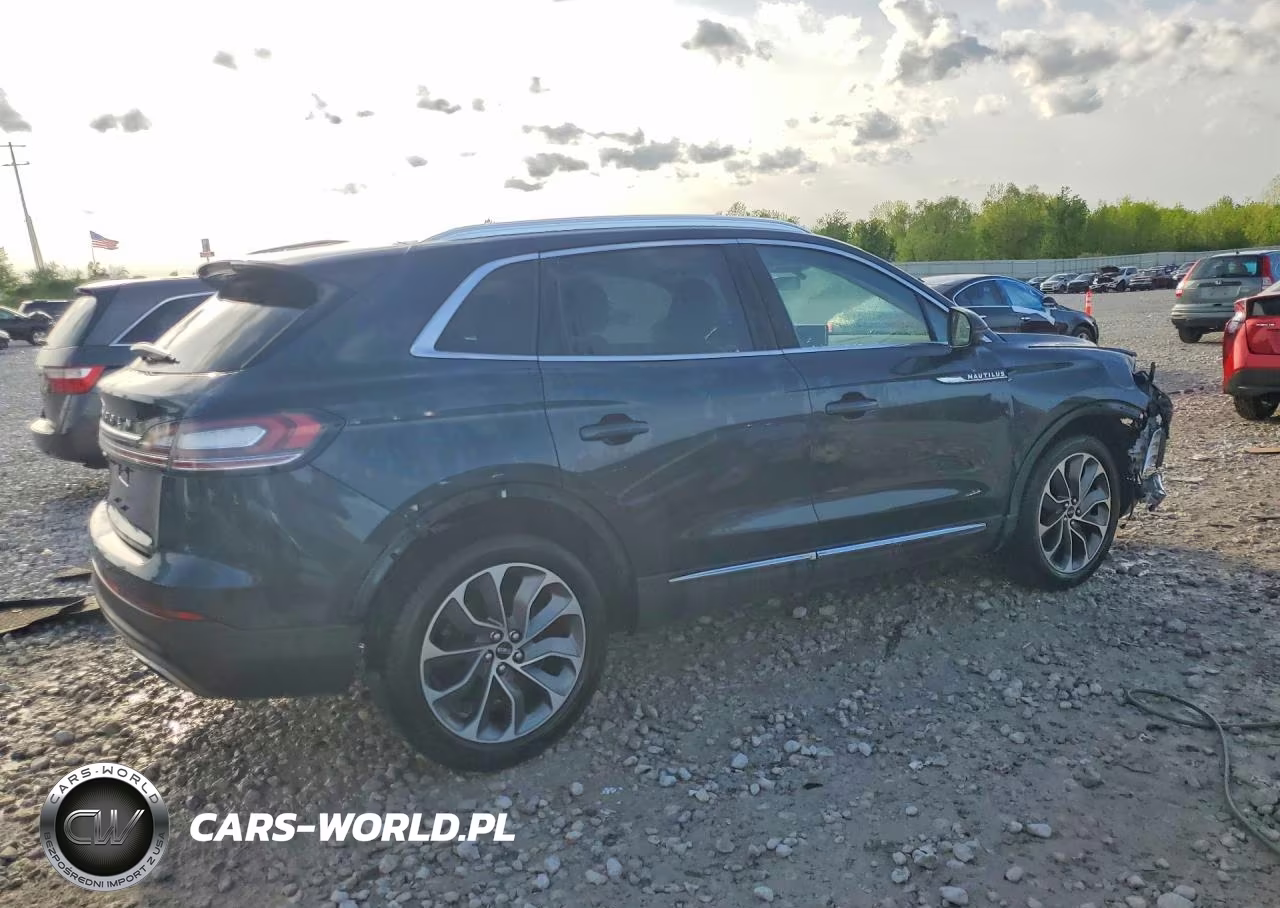 2022 Lincoln Nautilus Reserve VIN:2LMPJ8K92NBL16849 - 3