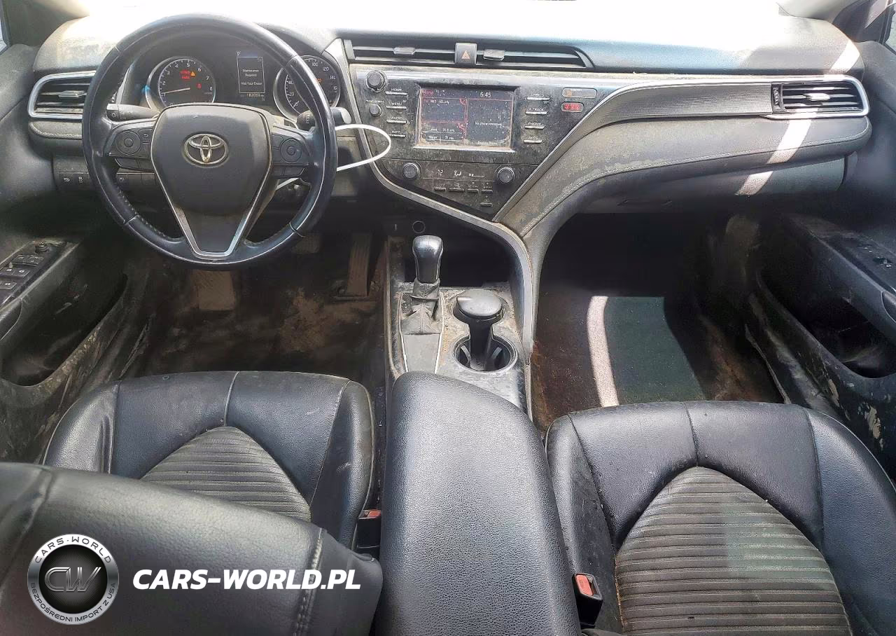 2018 Toyota Camry L VIN:4T1B11HK9JU522505 - 8