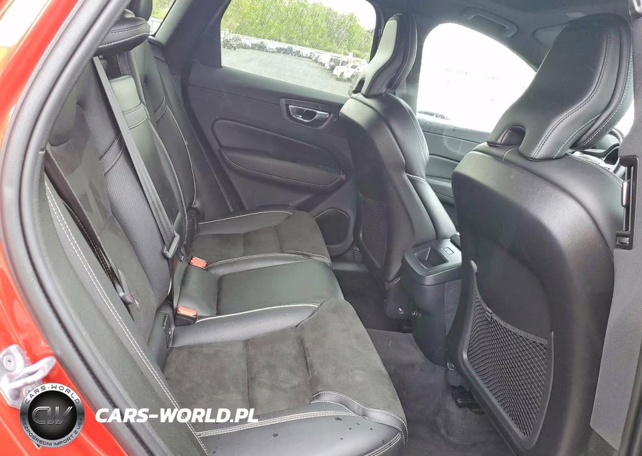 2019 Volvo Xc60 T5 R-Design VIN:LYV102RM0KB284015 - 11