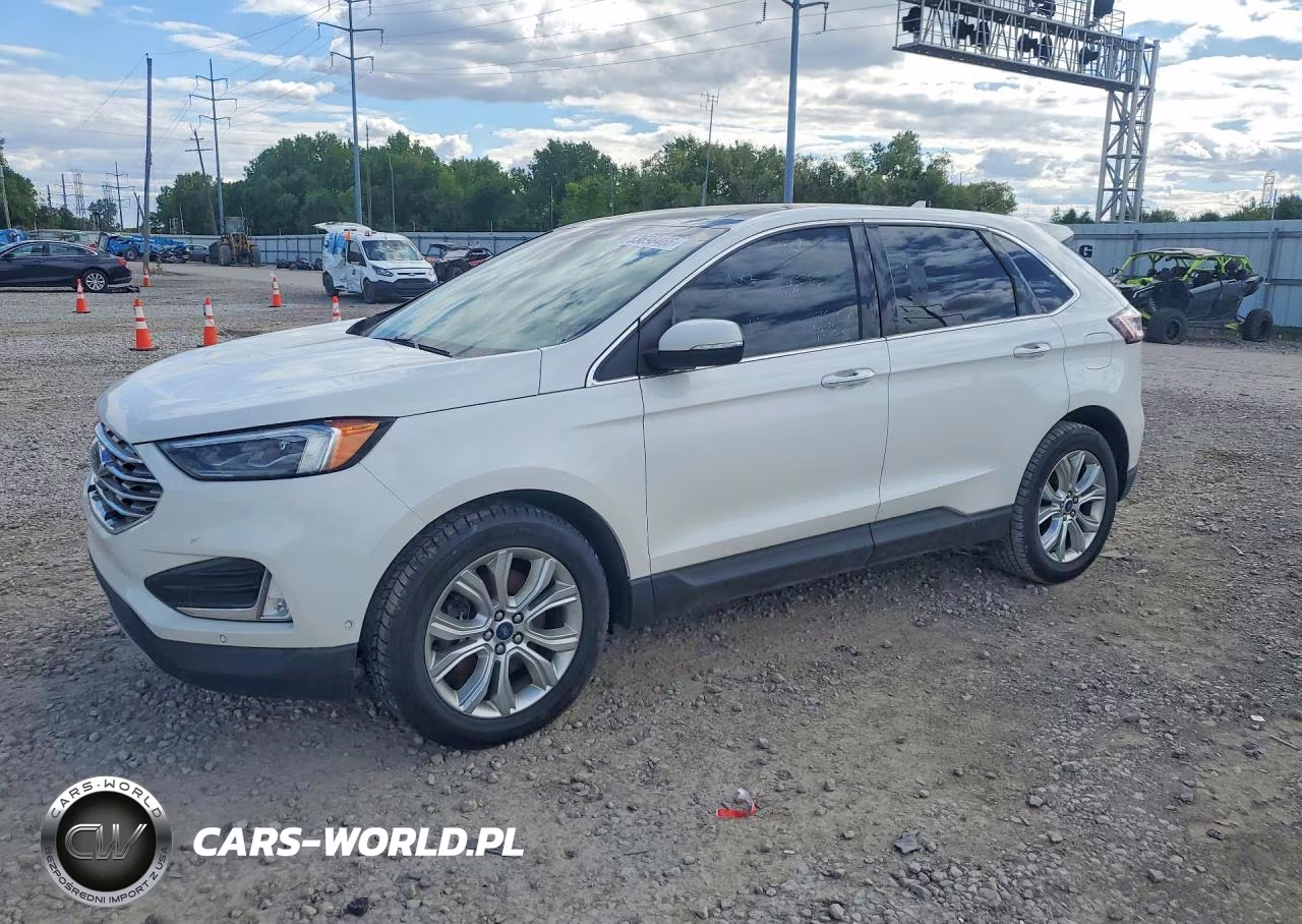 2020 Ford Edge Titanium