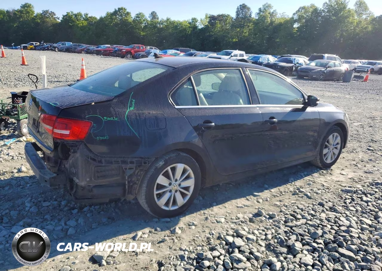 2015 Volkswagen Jetta Tdi VIN:3VWLA7AJ8FM340915 - 3
