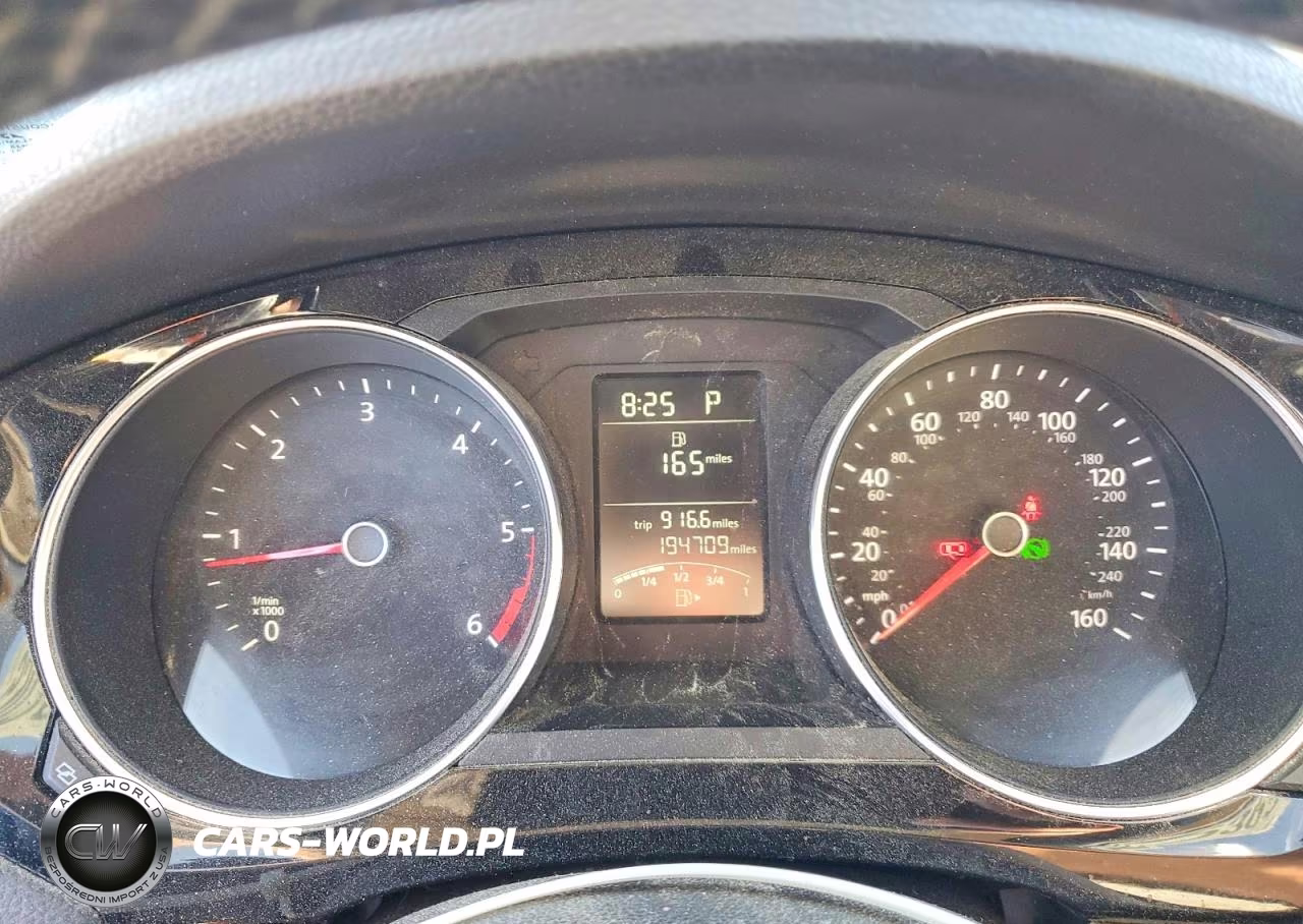 2015 Volkswagen Jetta Tdi VIN:3VWLA7AJ8FM340915 - 9