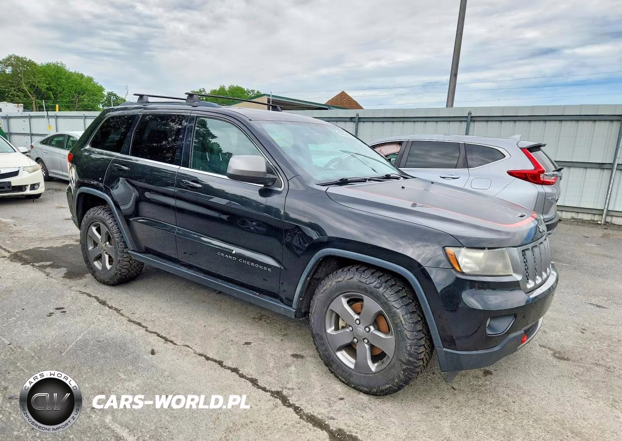 2013 Jeep Grand Cherokee Laredo VIN:1C4RJFAG7DC620237 - 4