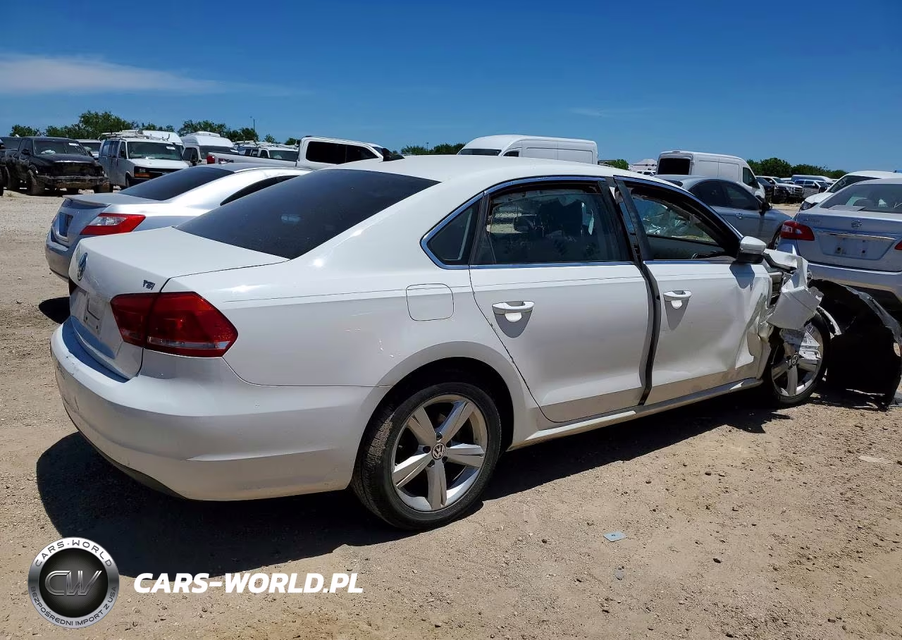 2014 Volkswagen Passat S VIN:1VWAS7A3XEC043327 - 3