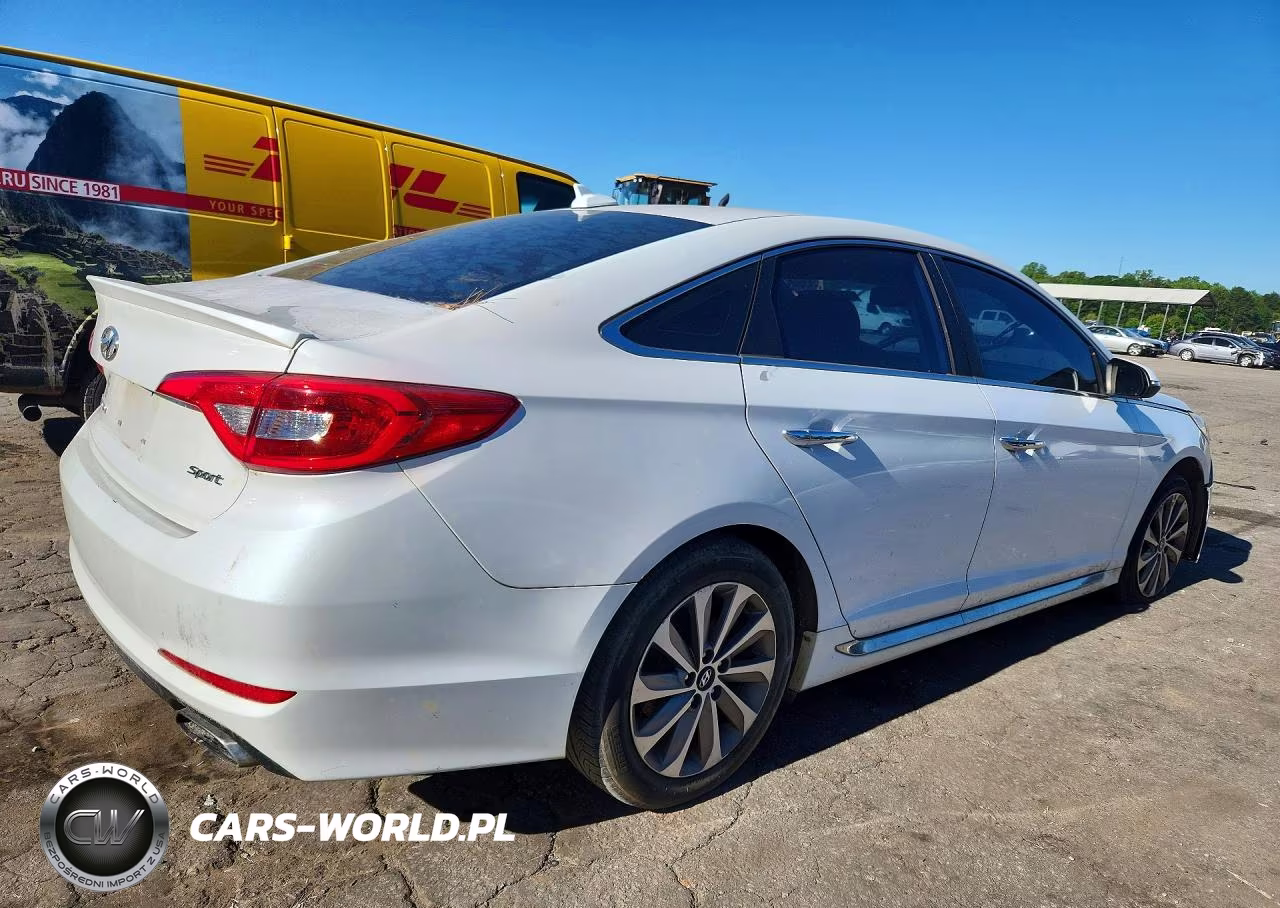 2017 Hyundai Sonata Sport VIN:5NPE34AF0HH538381 - 3