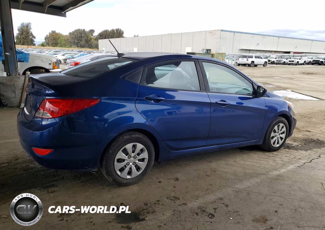 2015 Hyundai Accent Gls VIN:KMHCT4AE7FU884568 - 3
