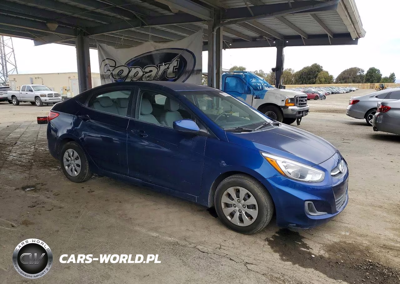 2015 Hyundai Accent Gls VIN:KMHCT4AE7FU884568 - 4