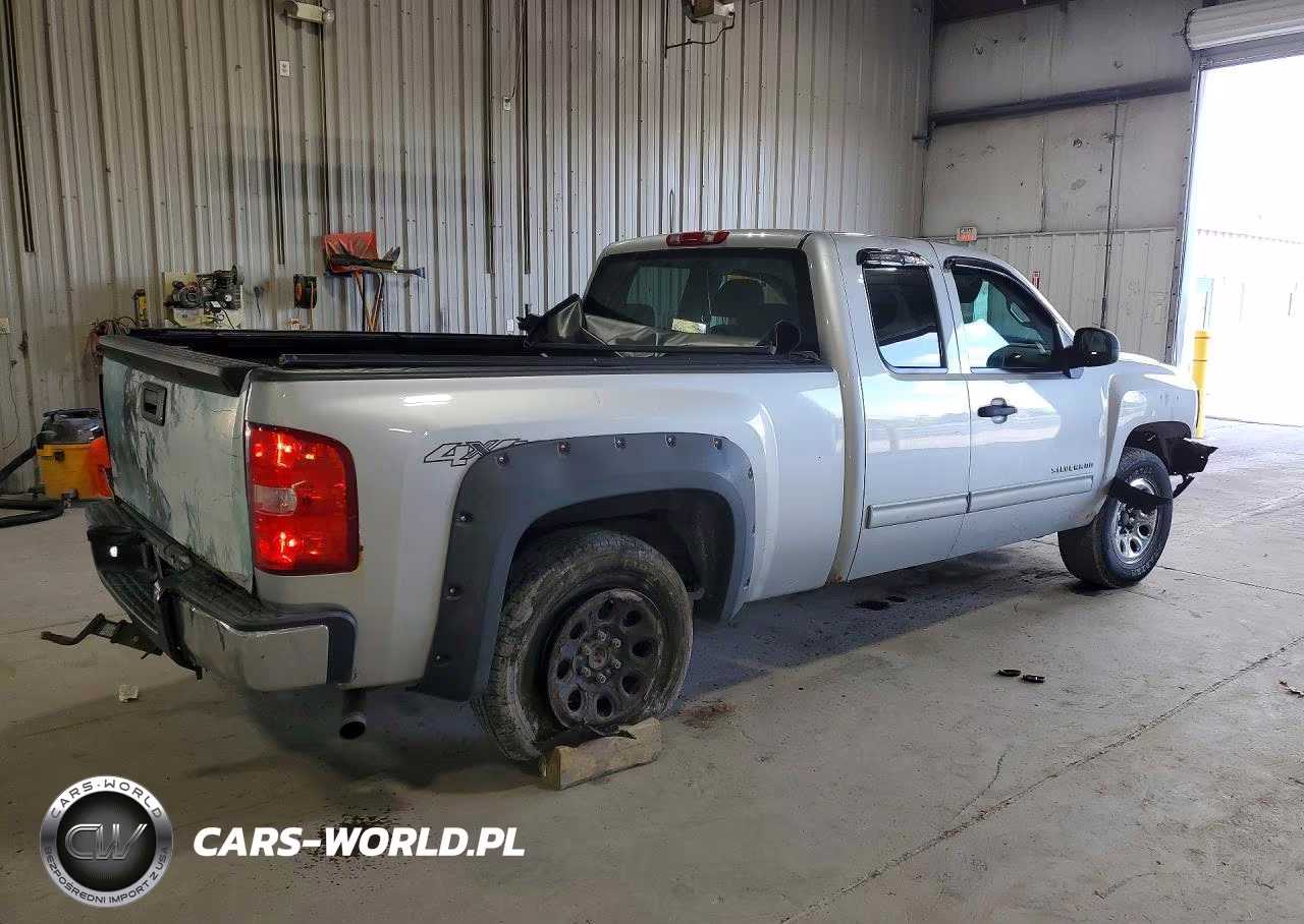 2012 Chevrolet Silverado K1500 Ls VIN:1GCRKREA2CZ231537 - 3