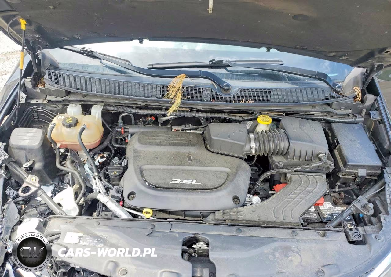 2018 Chrysler Pacifica Touring Plus VIN:2C4RC1FG7JR128557 - 12
