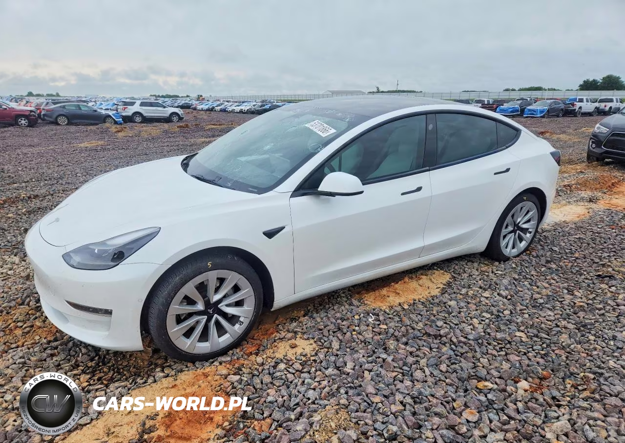 2022 Tesla 3 – zdjęcie 1 z 12