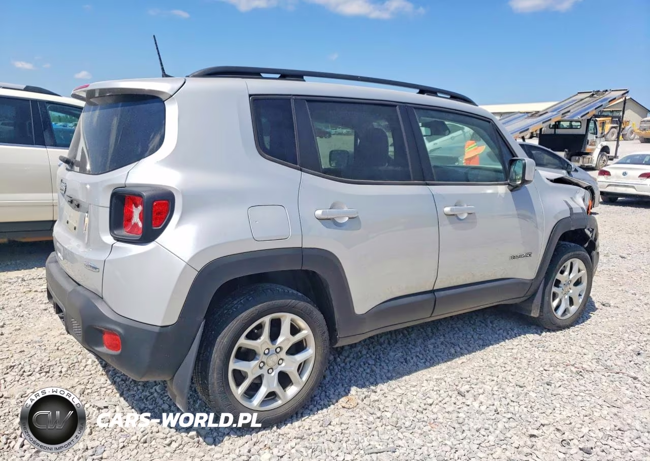 2018 Jeep Renegade Latitude VIN:ZACCJBBB8JPG76194 - 3
