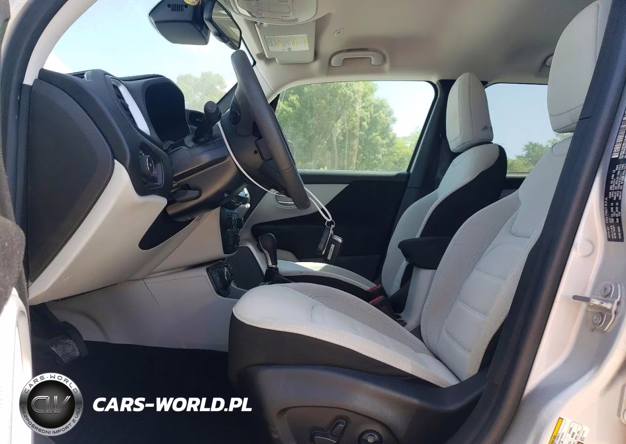 2018 Jeep Renegade Latitude VIN:ZACCJBBB8JPG76194 - 7