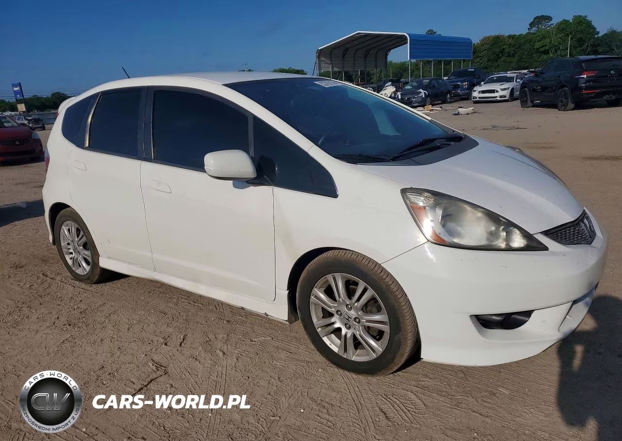 2009 Honda Fit Sport VIN:JHMGE88699S034753 - 4