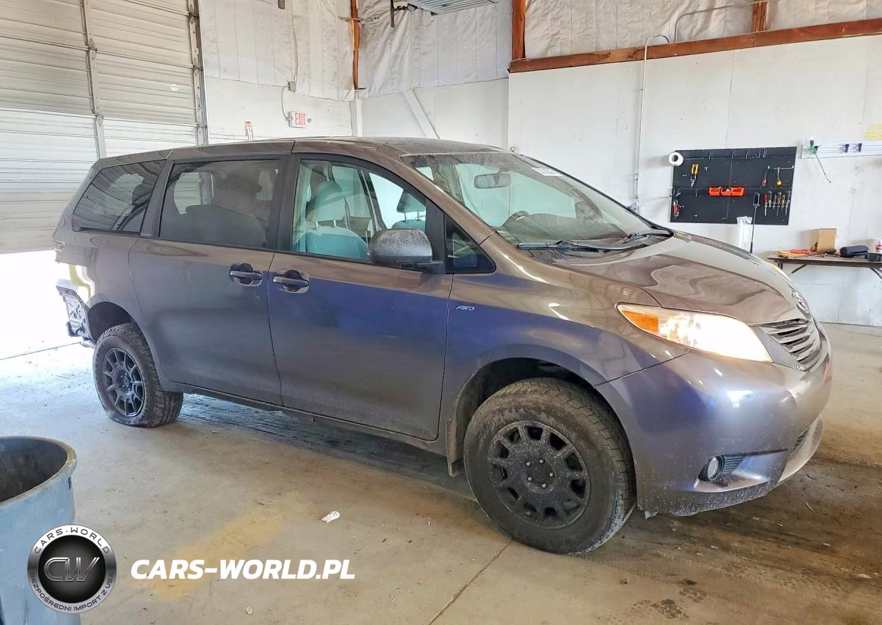 2017 Toyota Sienna Le VIN:5TDJZ3DC6HS178309 - 4